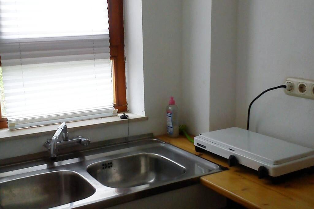 Helle Ruhige Zimmer Zu Vermieten Kassel Exterior foto